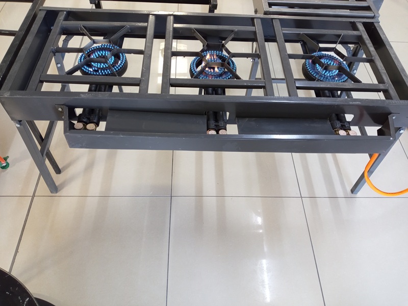 3 Plates Stoves